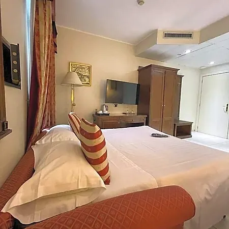 Hotel Savoia