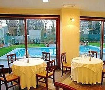 Savoia 3* Turin