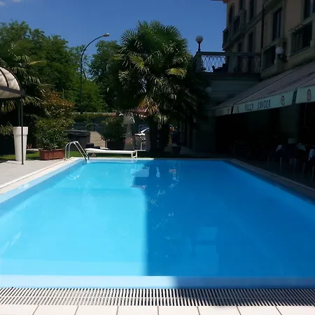 Hotell Savoia 3*