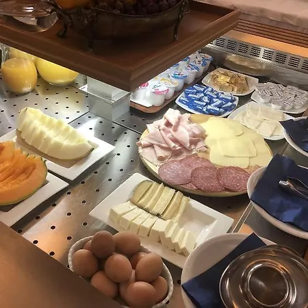 Savoia 3* Turin