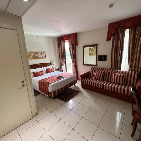 萨沃意亚别墅酒店