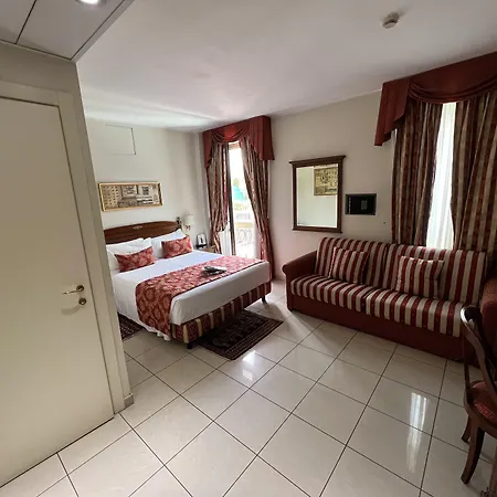 萨沃意亚别墅酒店