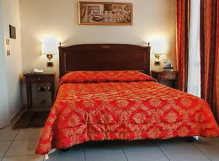 萨沃意亚别墅酒店 3*